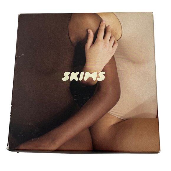 SKIMS Essential Long Sleeve Scoop Bodysuit Pacific 4X/5X - Picture 7 of 12